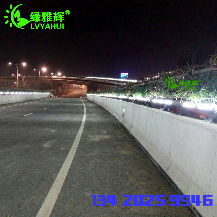 蘇州市匝道安裝3千多條護欄燈